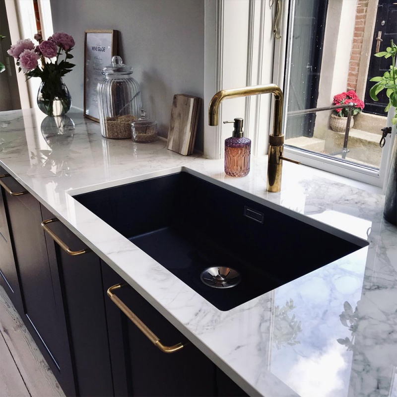 Handle Helix brass. Photo: maschavang.dk