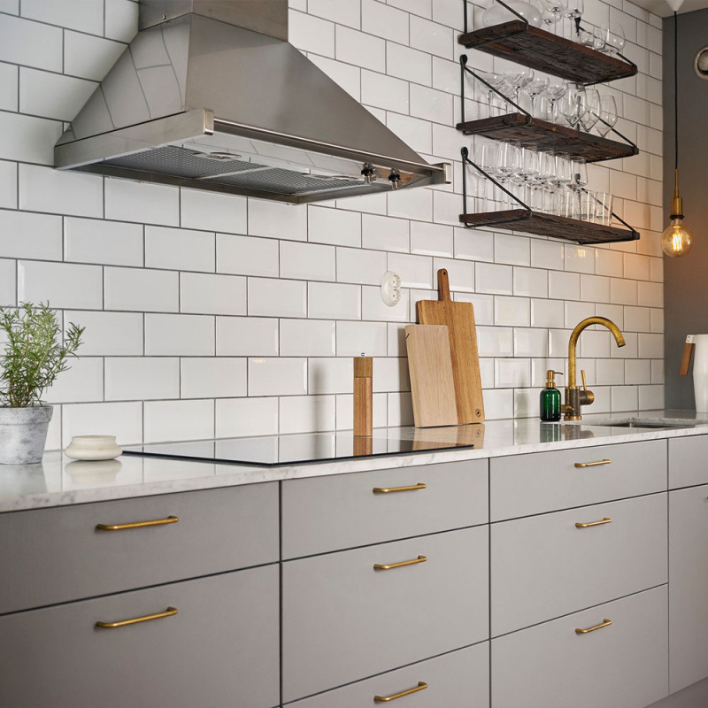 Handle Bolmen in a beautiful kitchen from Haga Köket. Photo: Alex Hinchcliffe