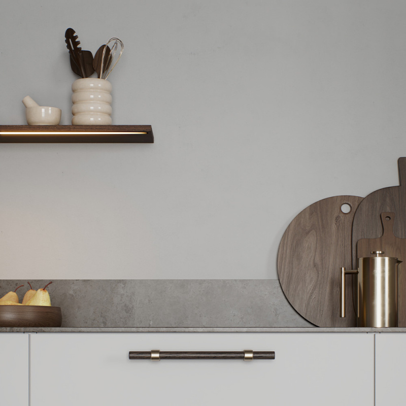 Handle Bond – Dark-stained oak/Brushed brass