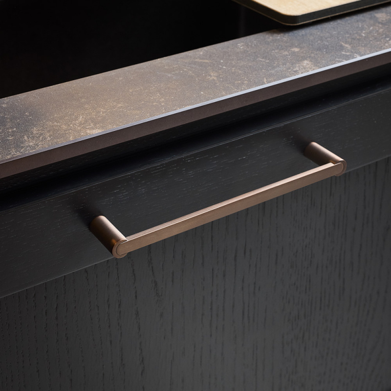 Handle Flow - Burnished brass