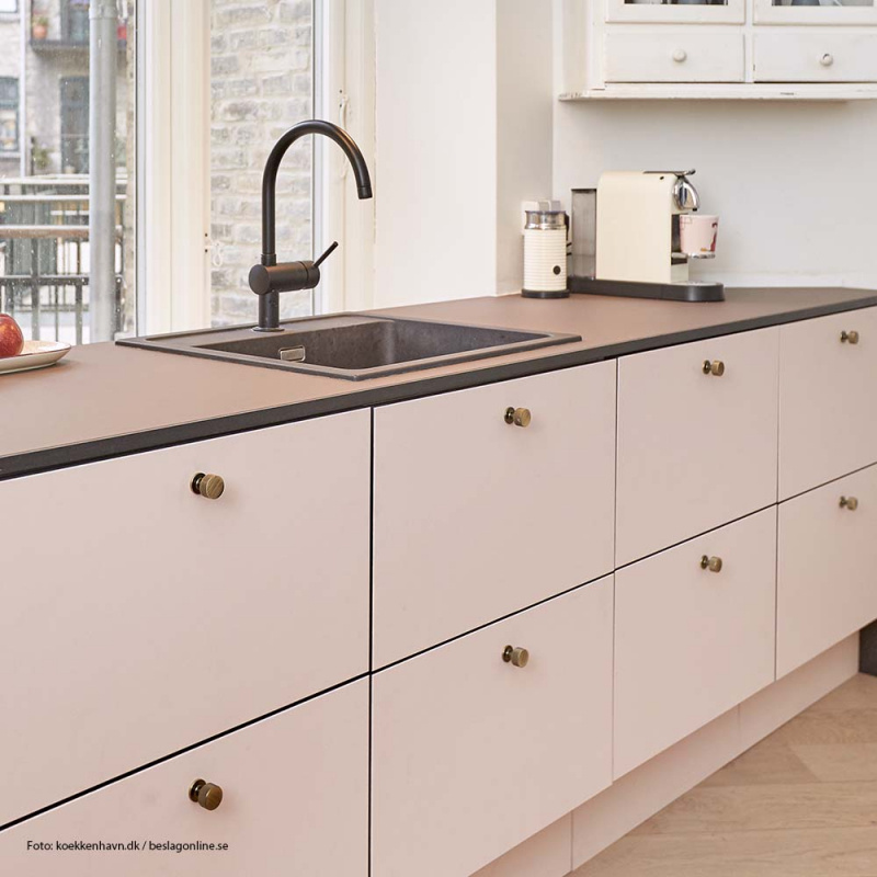 Knob Crest - Antique bronze