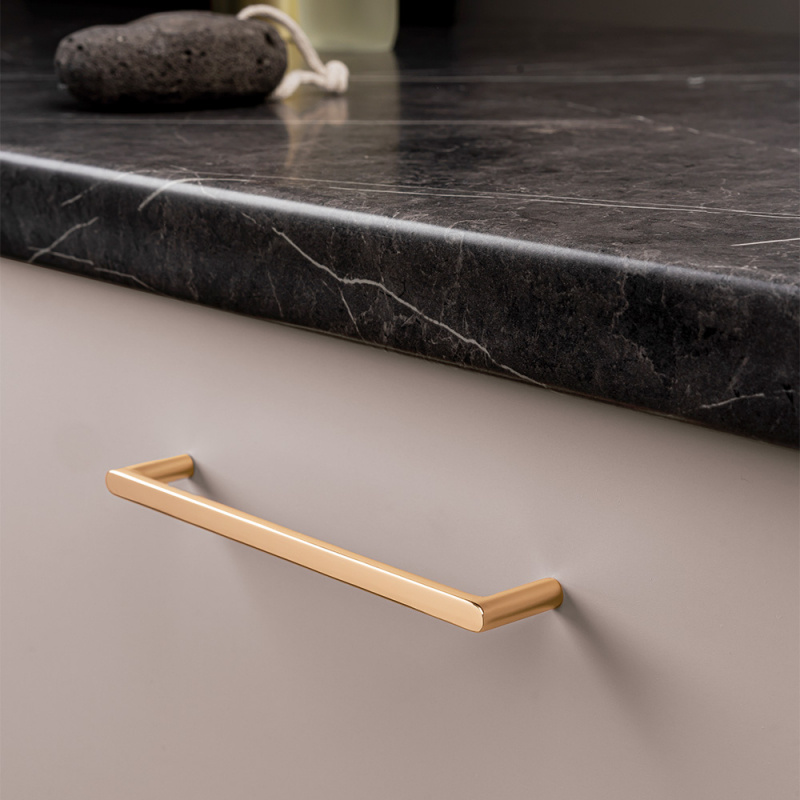 Handle Pura - Polished brass