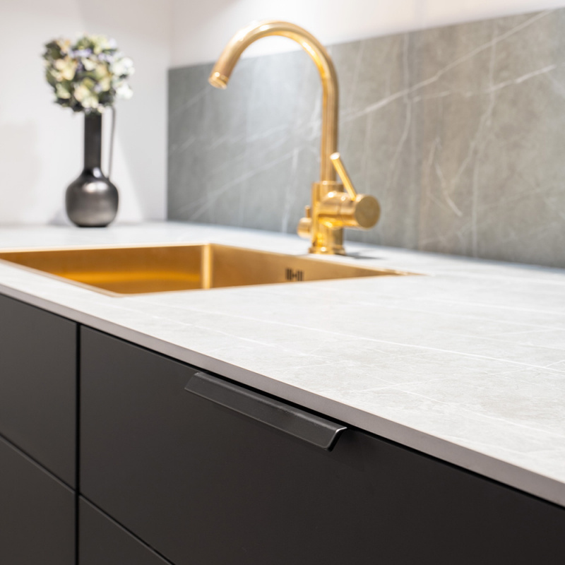 Profile handle Side - Matt black