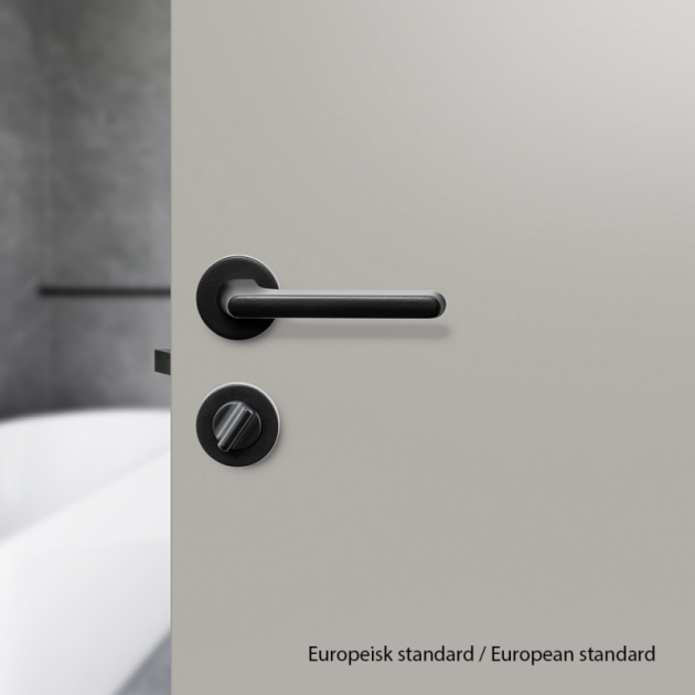 black toilet knob
